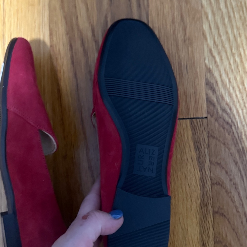 Nwot Naturalizer Red Suede Women's Flats - Picture 5 of 5